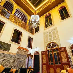 Riad Dar El Ouedghiri ***
